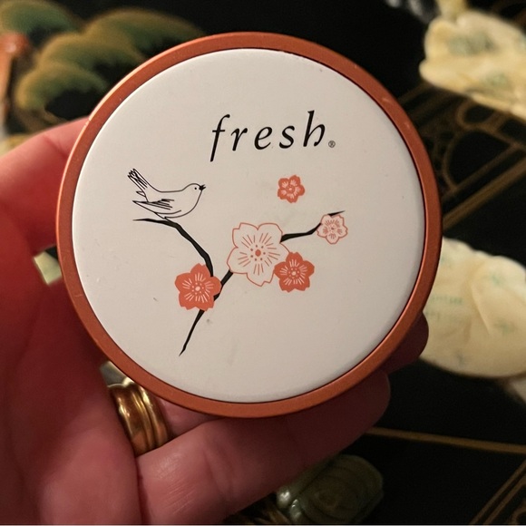 New fresh Memoirs of a Geisha Shimmer Powder w/ crushed pearl 2005 discontinued - Picture 2 of 8